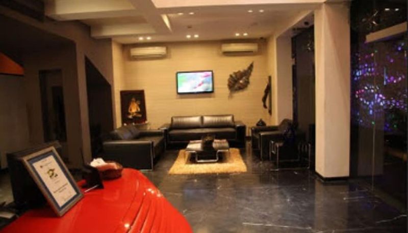 Hall - Fahrenheit Hotel