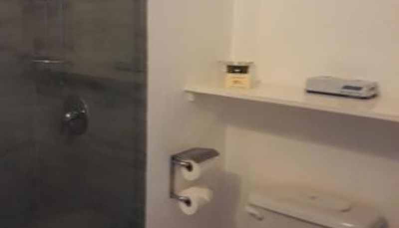 Badkamer - Tropical Sunset Beach Apartment Hotel