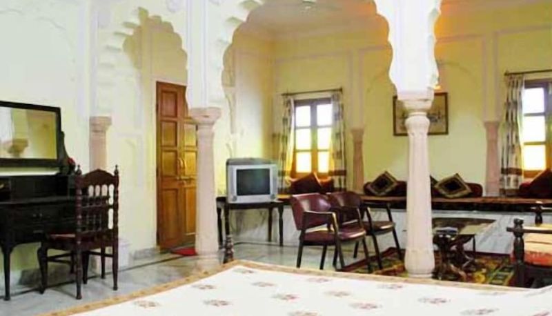 Info - Janak Palace