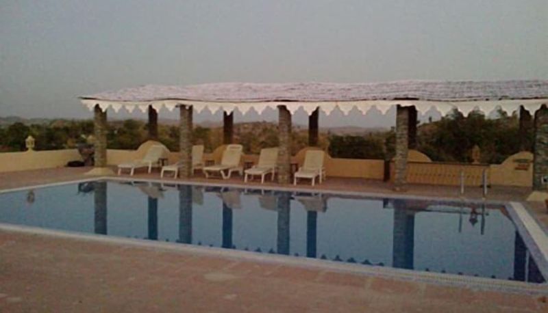 Pool - United-21 Royal Resort