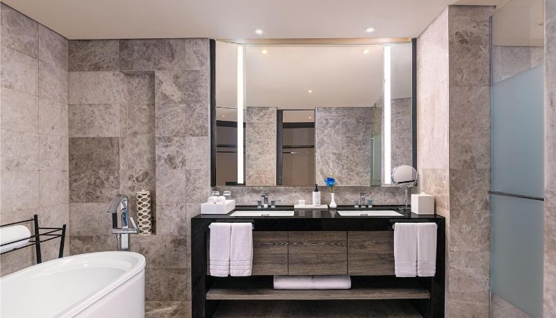 Zimmer - Conrad Manila
