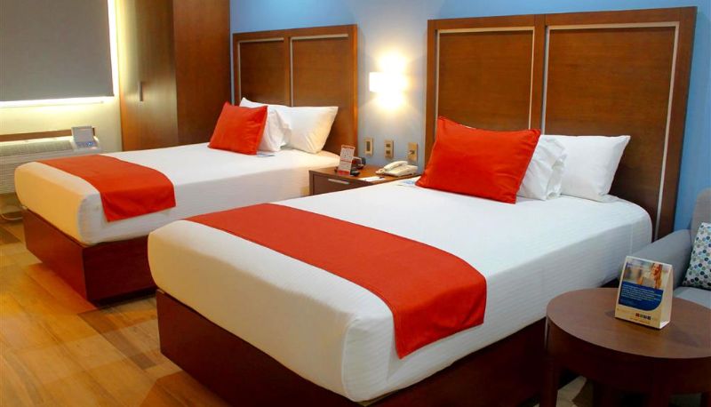 Pokój - Comfort Inn Monterrey Norte