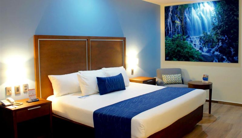 Pokój - Comfort Inn Monterrey Norte