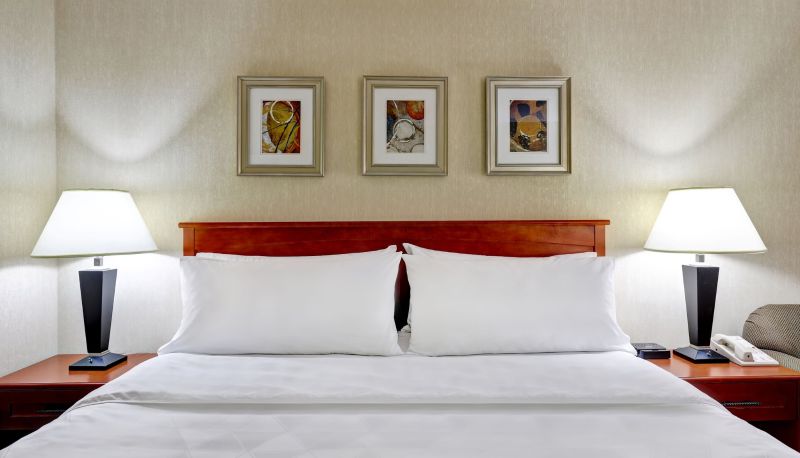 Chambre - Holiday Inn LAVAL - MONTREAL by IHG