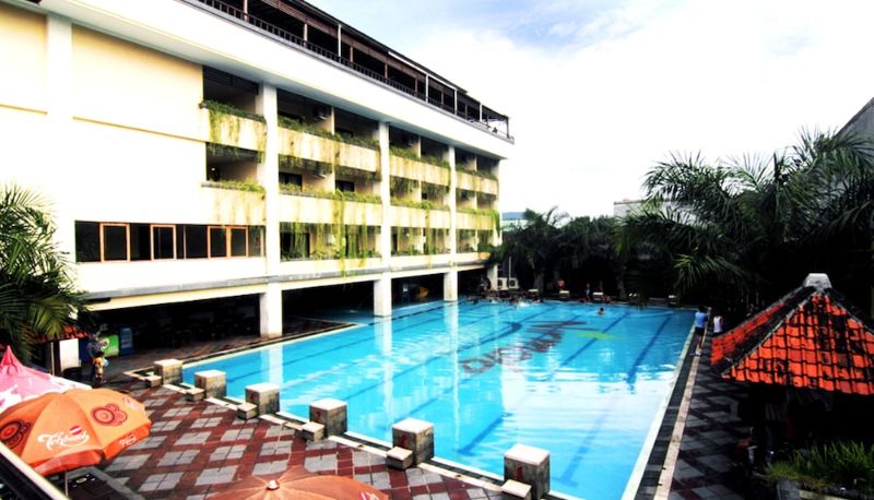 Basen - Nirmala Hotel and Convention Centre