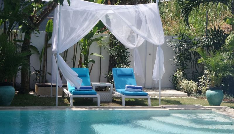 Basen - La Cabana Hotel and Villas