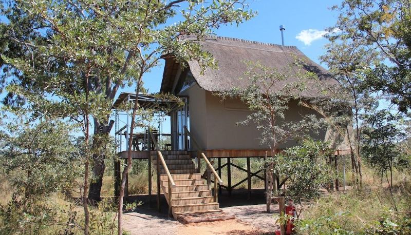 Camera con balcone - Hwange Elephant's Eye
