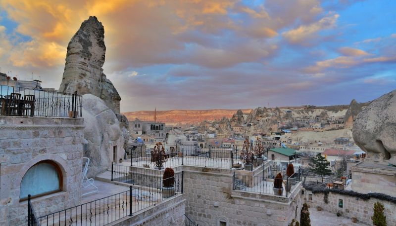 Basen - Grand Cave Suites