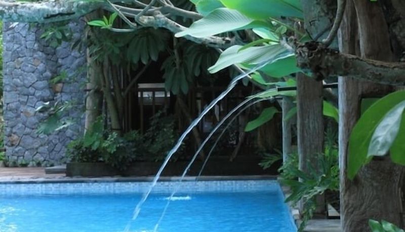 Zwembad - Rumah Batu Boutique Hotel