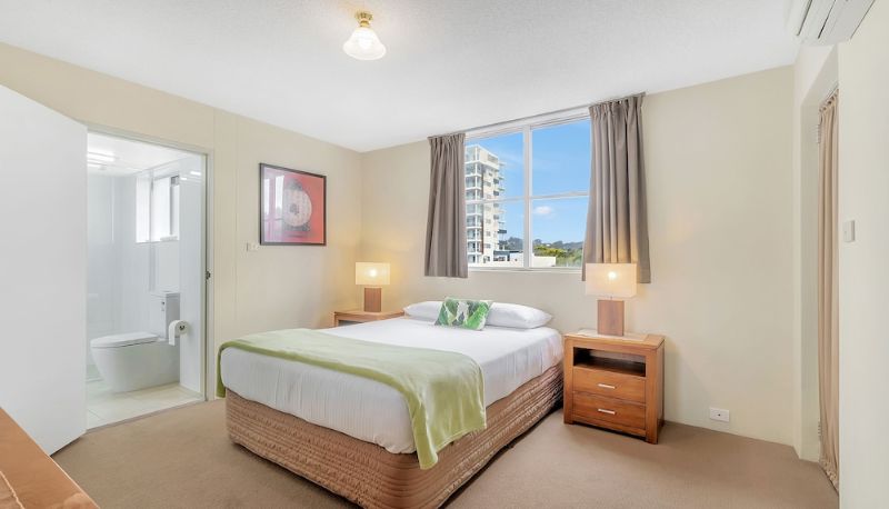 Apartment - Tradewinds Apartments