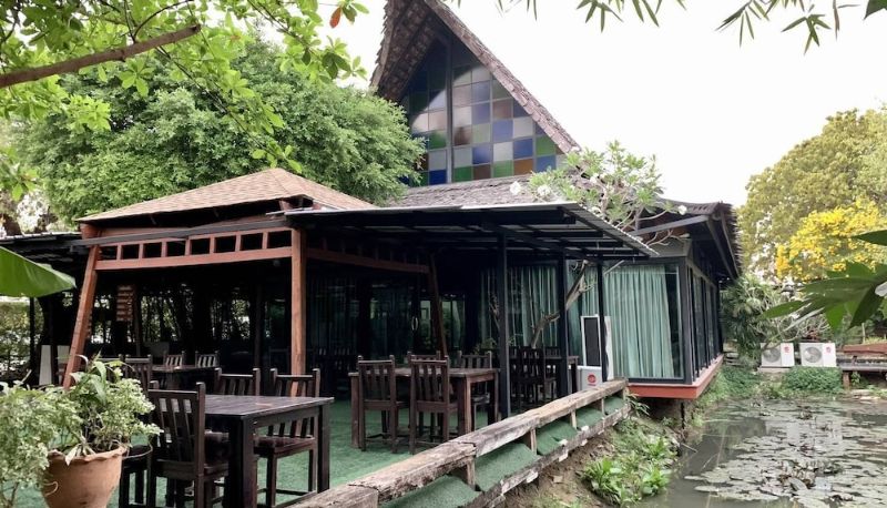 Restaurant - The Loft Resort Bangkok