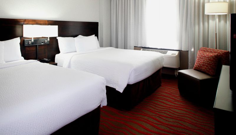 Zimmer - Courtyard by Marriott St Cloud