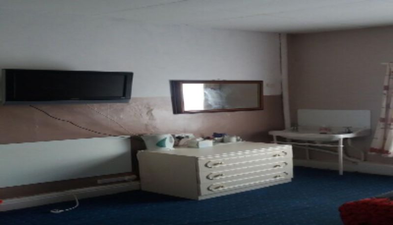 Pokój czteroosobowy - Crompton Hotel