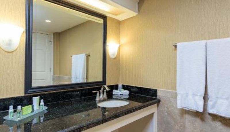 Banyo - Isla Grand Beach Resort