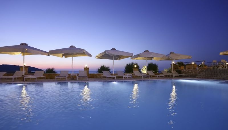 Piscina - Hotel Artina Nuovo