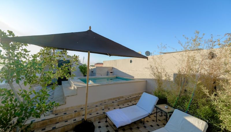 プール - Riad Amina