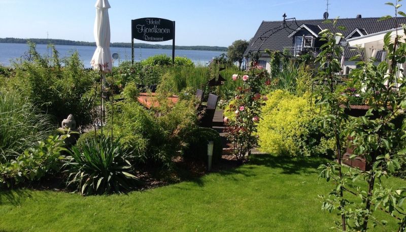 Garten - Hotel Fjordkroen