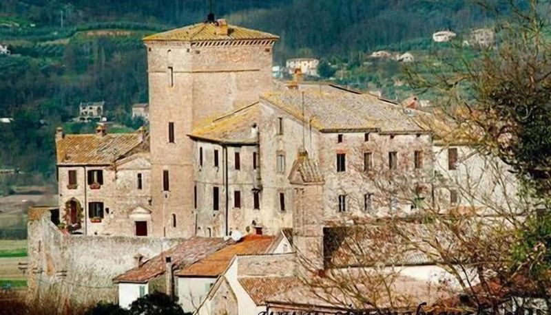 Info - B&B al Castello di Fabro