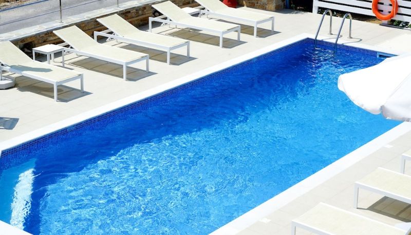 Piscina - Dinanaxos Studios