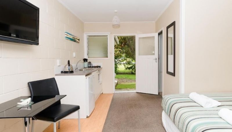 Info - Aarangi Tui Motel