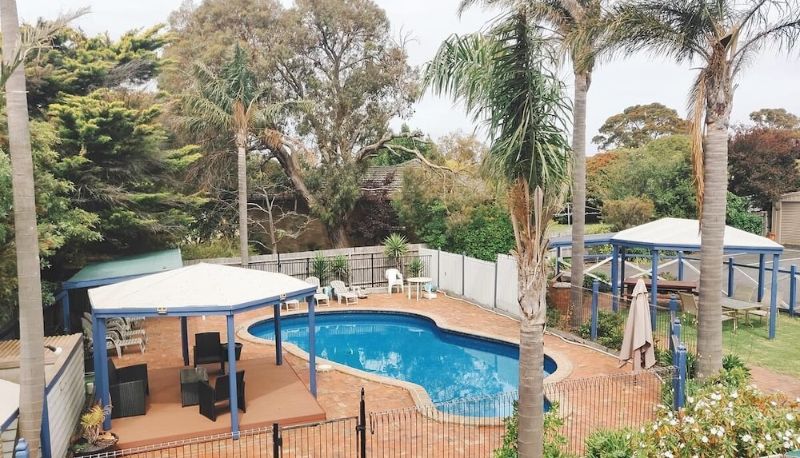 Pool - The Coachman Motel & Units