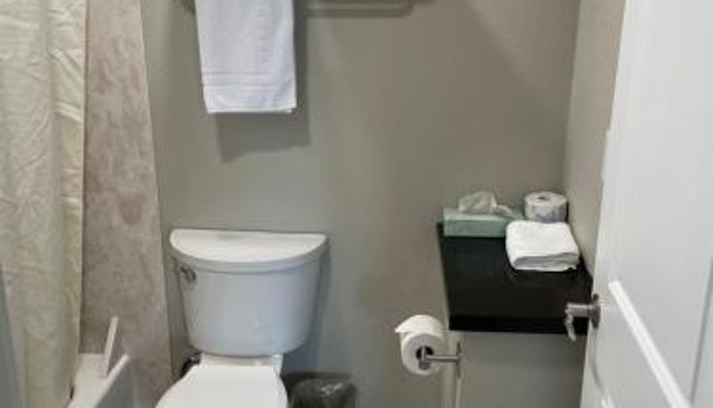 Standardzimmer - Royal Inn Eugene- Airport