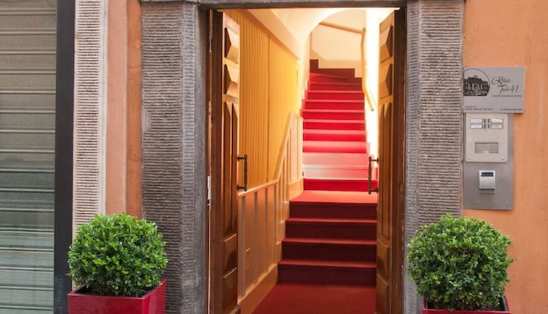 Info - Trevi 41 Hotel