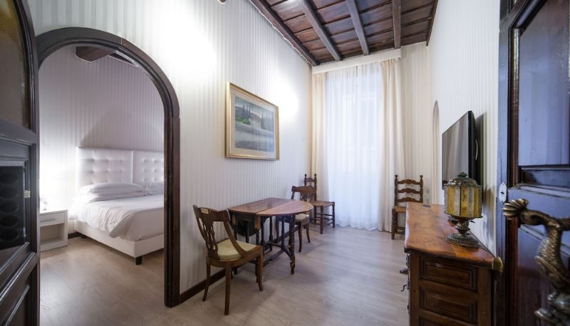 Info - Trevi 41 Hotel