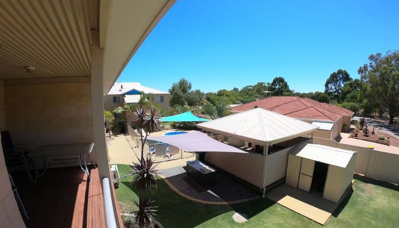 Camera standard - Lakeside Holiday Apartments