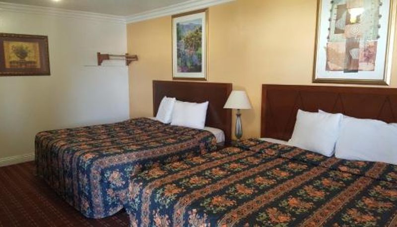 Zimmer - Royal Inn Motel Long Beach