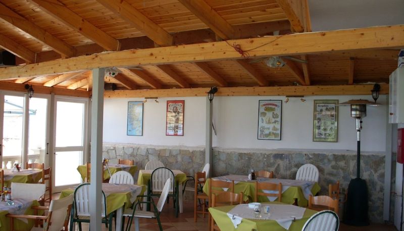 Restoran - Clear Horizon