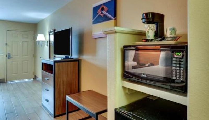 Oda - Captains Quarters Inn Port Aransas TX