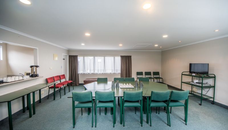 Sala riunioni - Bay Palm Motel