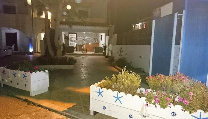 Environs - Christakis Hotel