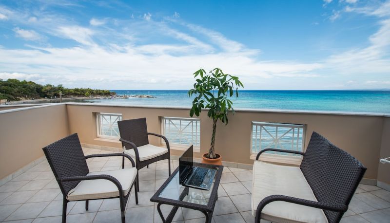 Info - Al Mare Hotel
