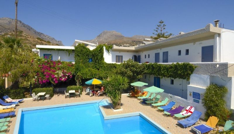 Piscina - Costas & Chrysoula