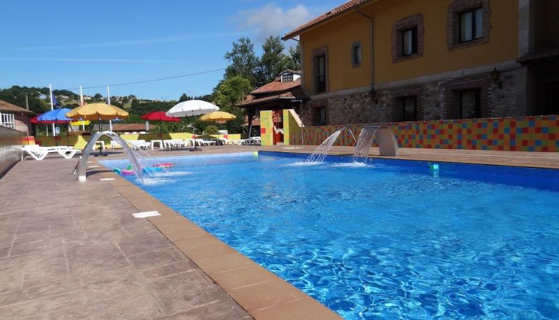 Piscina - Grupo Hotelero La Pasera