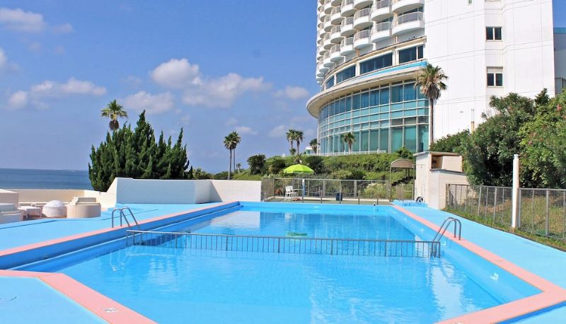 Piscina - Irago Resort & Convention Hotel