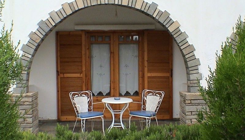 Taras - Pantheon Studios Apartments