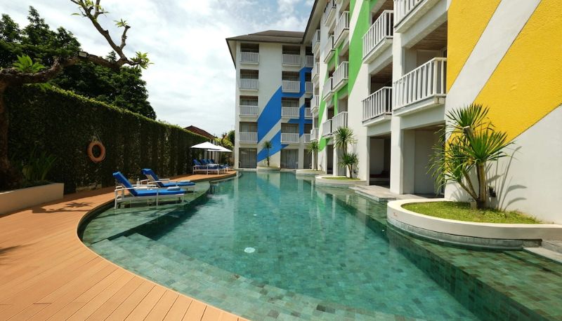 Piscina - Bliss Surfer Hotel Legian