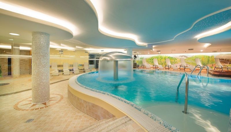 Piscina - Hotel Baita Montana