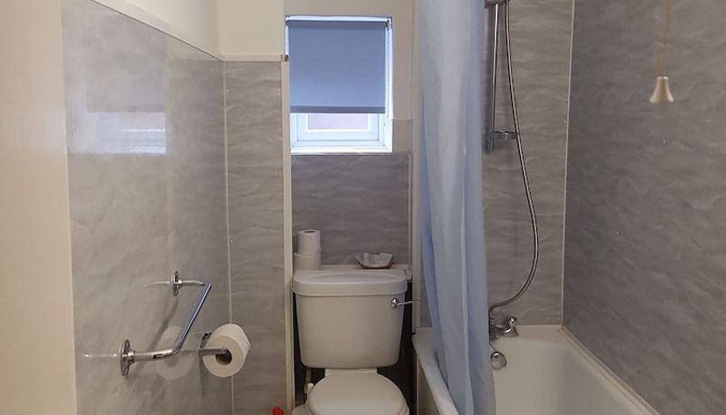 Banyo - Avoca House Hotel