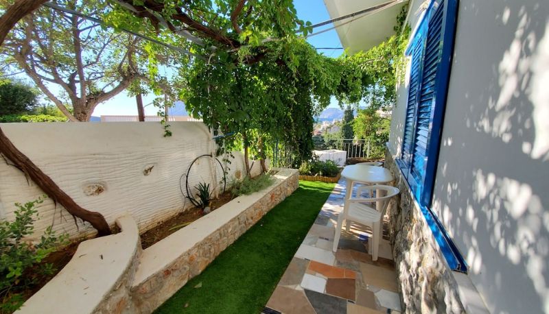 Garden - Panorama Studios & Apartments