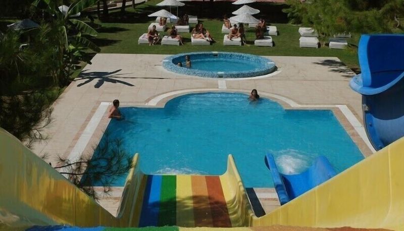 Pool - Flora Suites Hotel - All Inclusive