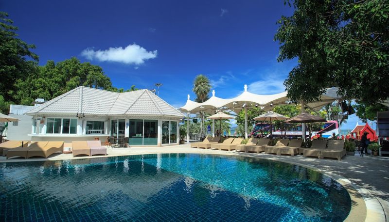Pool - The Pattaya Discovery Beach Hotel Pattaya