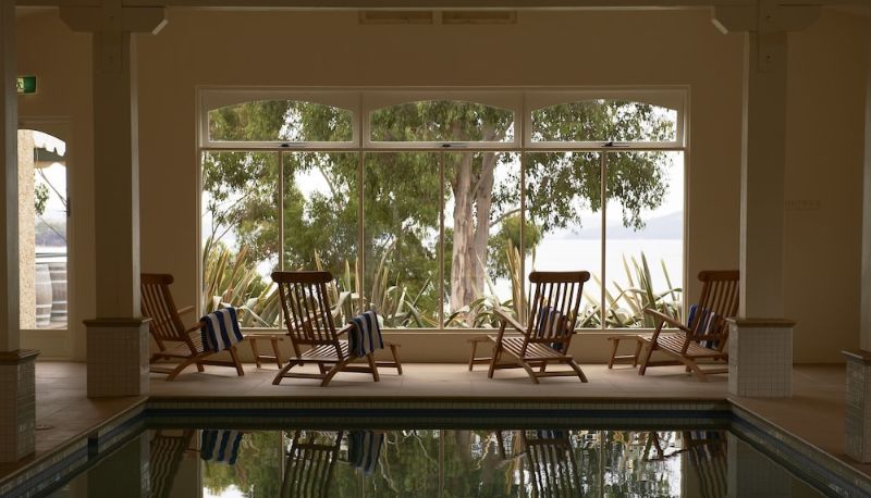 Pool - Villa Howden