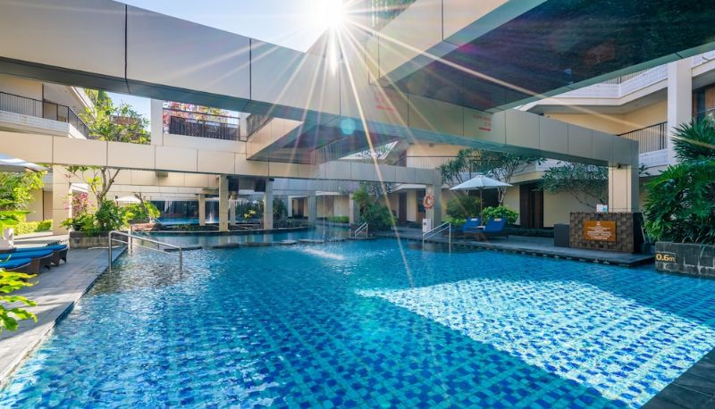 Piscina - VOUK Hotel & Suites