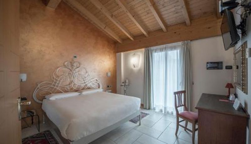 Info - Hotel Villa Colico