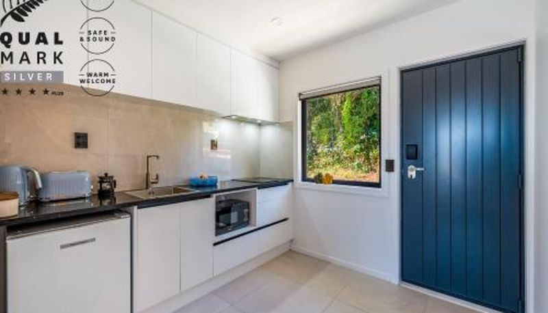 Apartment - Luxe Suites & Apartments