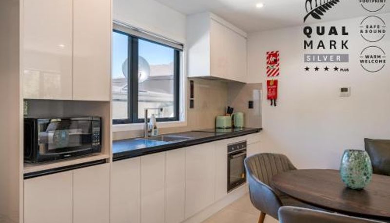 Apartment - Luxe Suites & Apartments